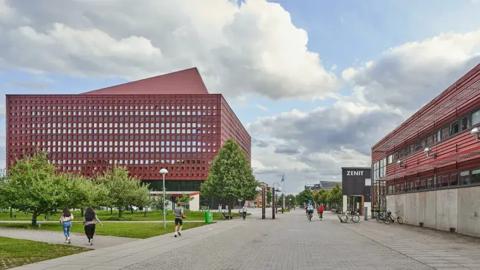 جامعة لينشوبينغ في السويد