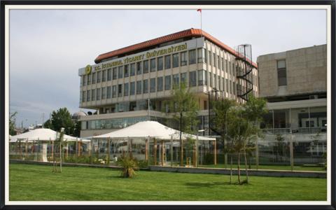 جامعة إسطنبول التجارية في تركيا